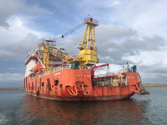 Offshore containers in Malaysia for oil and gas cargo handling, certified units for safe marine transport.